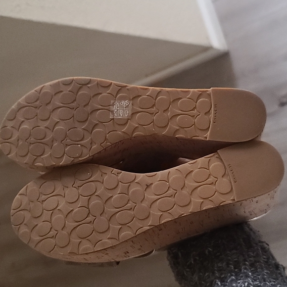 Coach cross band signature platform wedge sandals Size 6.5 - Picture 7 of 7